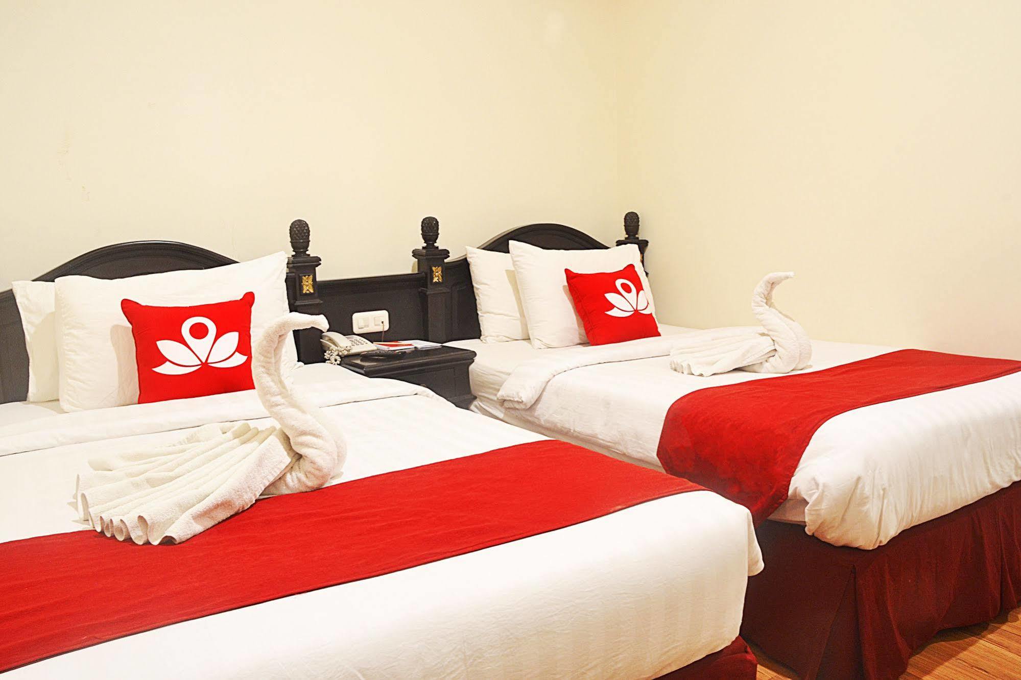 Zen Rooms Sultan Iskandar Muda Surabaya Exterior foto